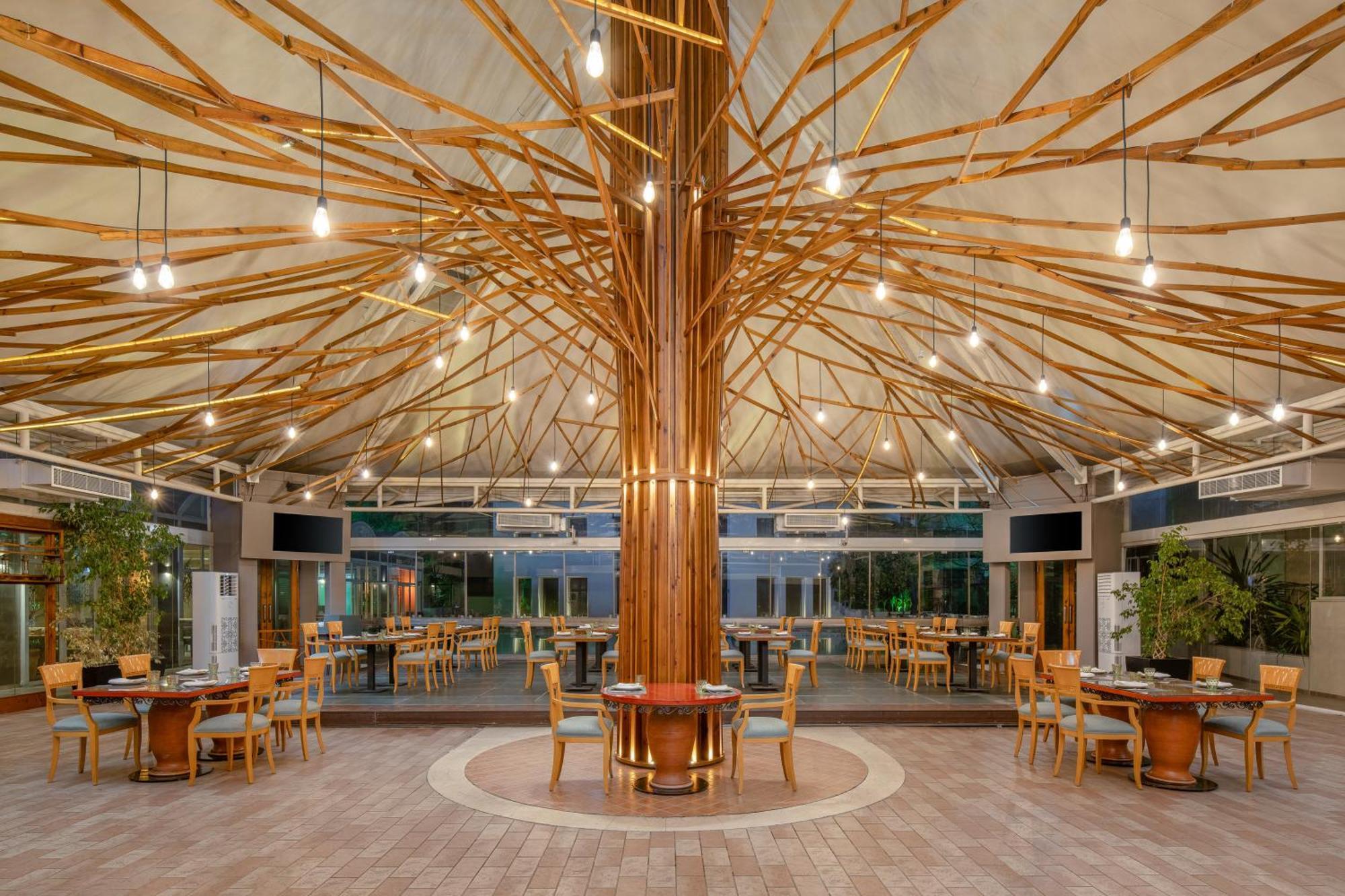 Carlton Al Moaibed Hotel Дамам Екстериор снимка The restaurant