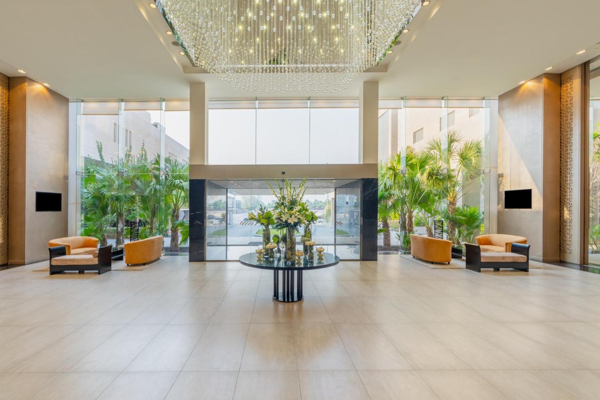 Carlton Al Moaibed Hotel Дамам Екстериор снимка